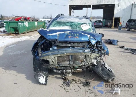 2022 Subaru Ascent Premium z USA, uszkodzony, nr VIN 4S4WMAED8N3407940